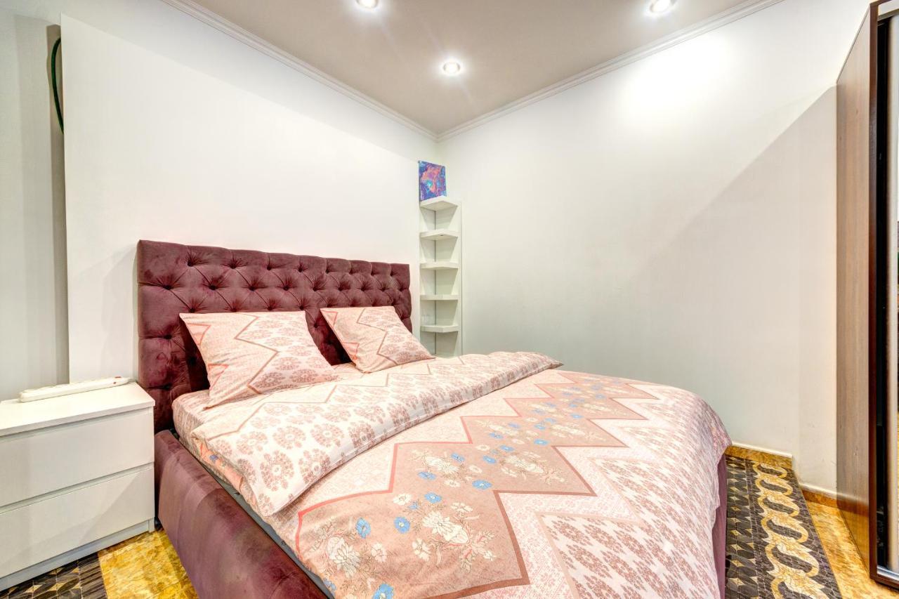 Світло! Vip Apartment In The Druzhby Narodiv Metro Station Kiev Extérieur photo