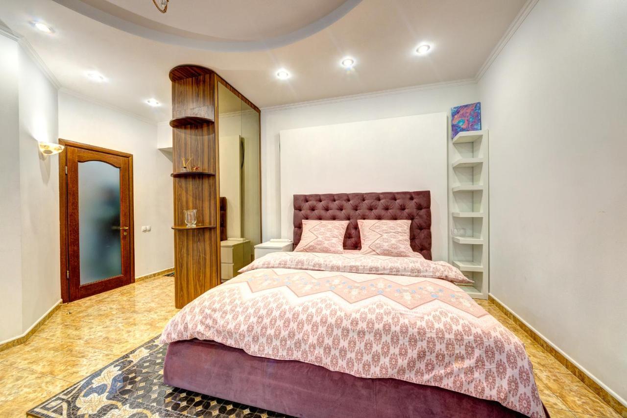 Світло! Vip Apartment In The Druzhby Narodiv Metro Station Kiev Extérieur photo