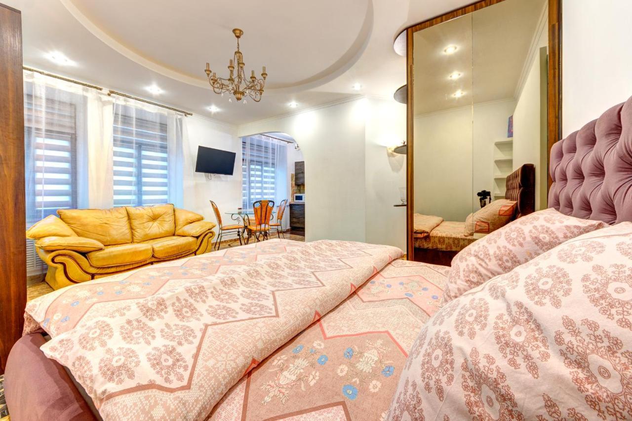 Світло! Vip Apartment In The Druzhby Narodiv Metro Station Kiev Extérieur photo