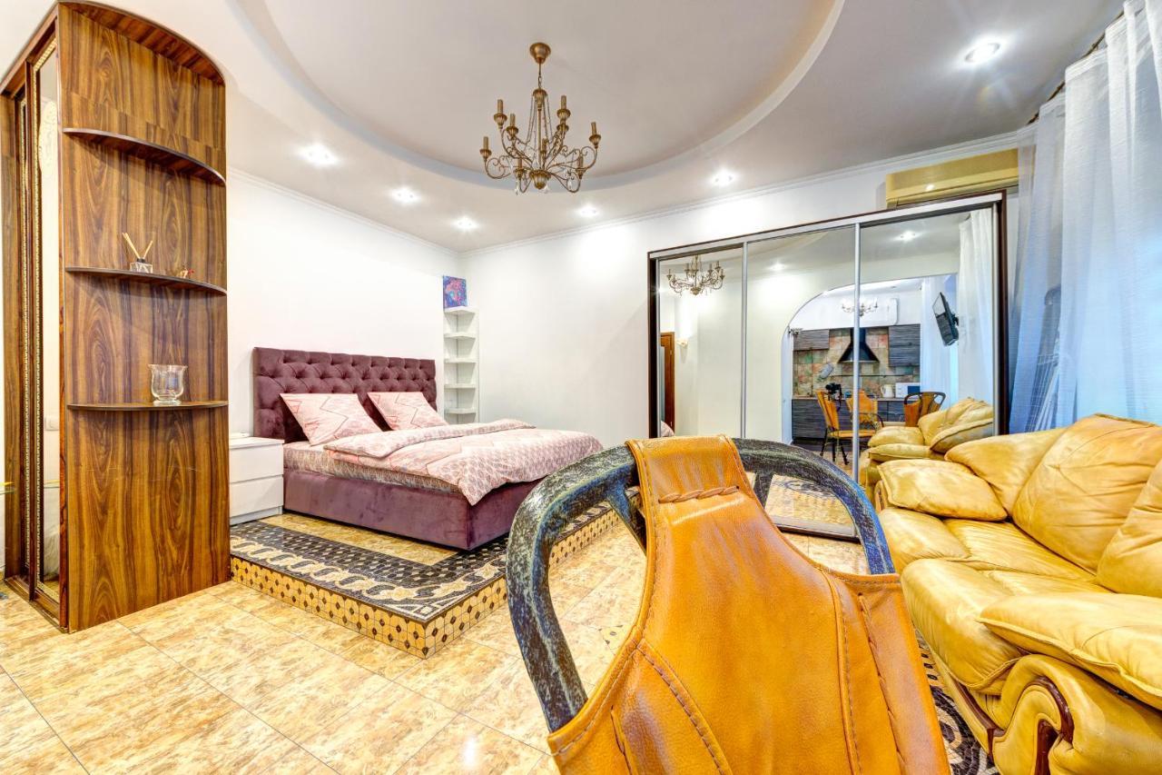 Світло! Vip Apartment In The Druzhby Narodiv Metro Station Kiev Extérieur photo
