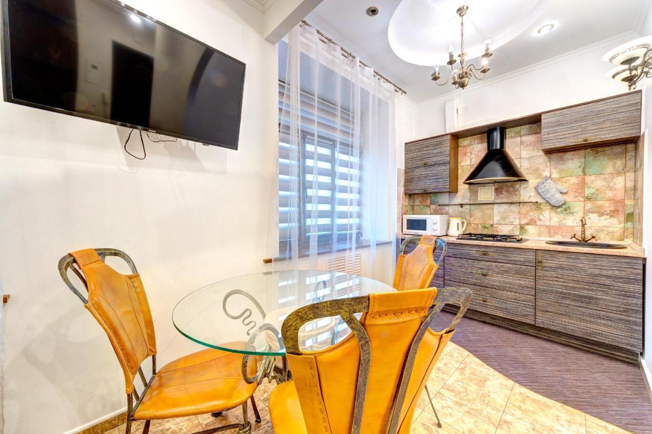 Світло! Vip Apartment In The Druzhby Narodiv Metro Station Kiev Extérieur photo