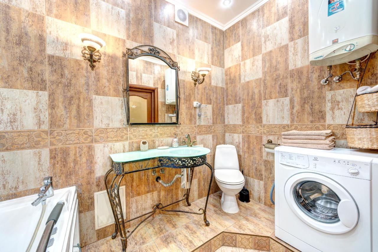 Світло! Vip Apartment In The Druzhby Narodiv Metro Station Kiev Extérieur photo